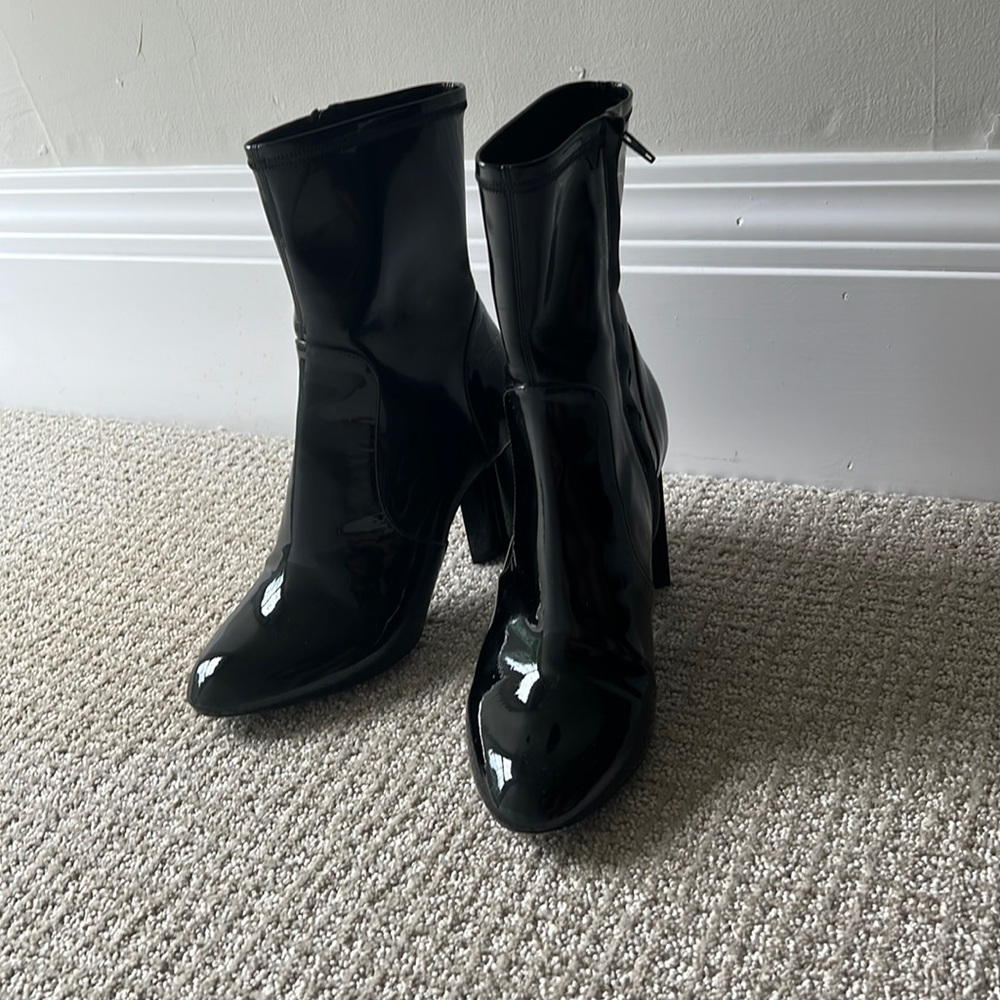 Louis Vuitton black patent leather silhouette ankle boot